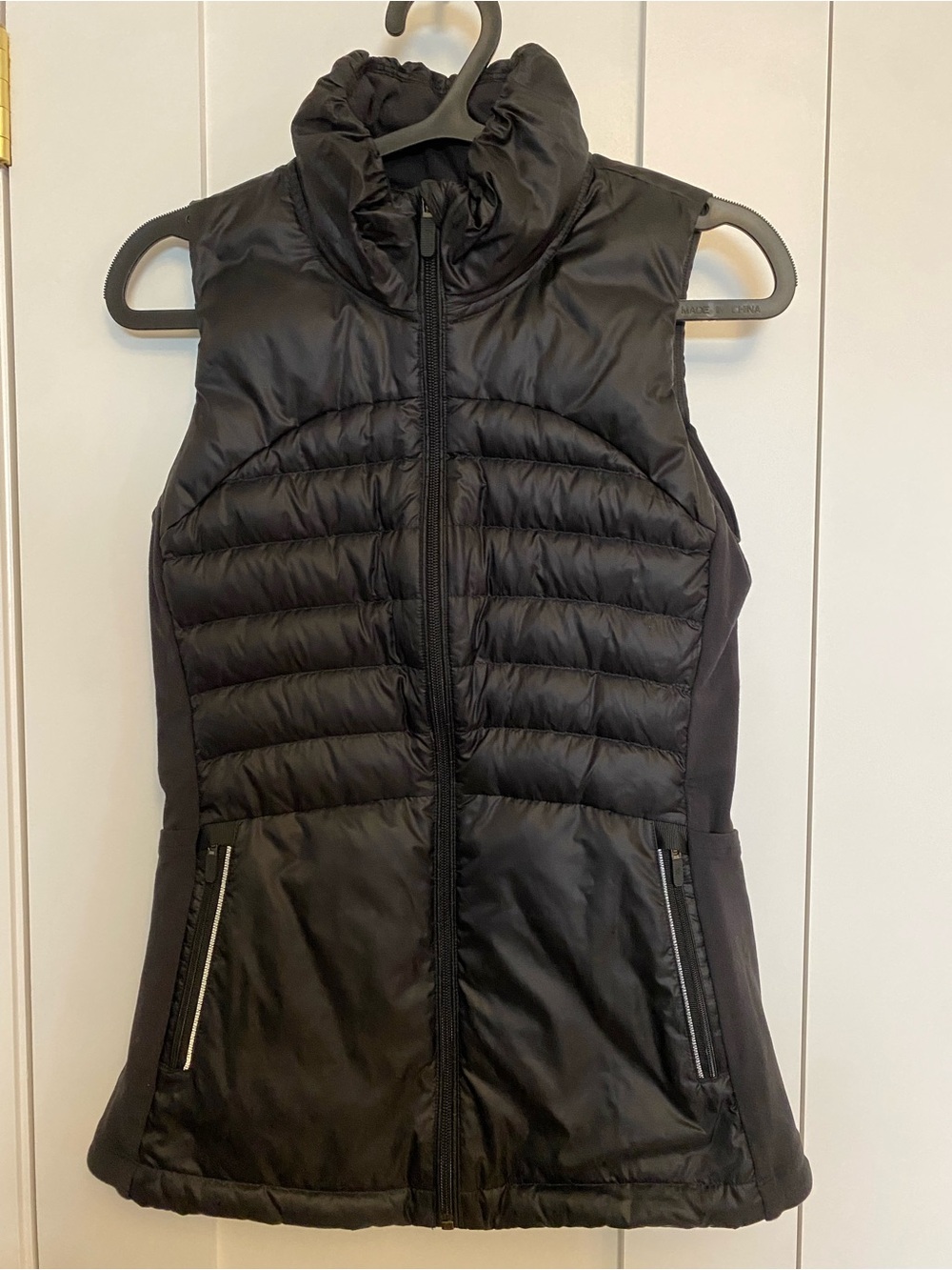 Lululemon Down For a Run Vest Black US4